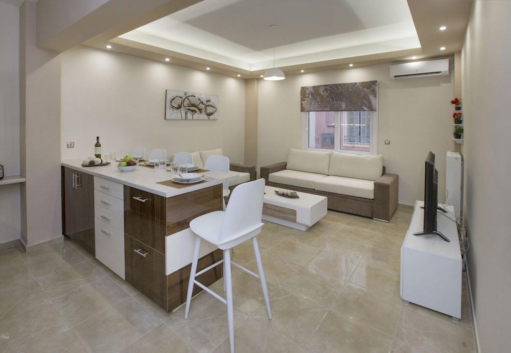 Spacious & Convenient Place Near Acropolis Museum By Ghh アテネ エクステリア 写真