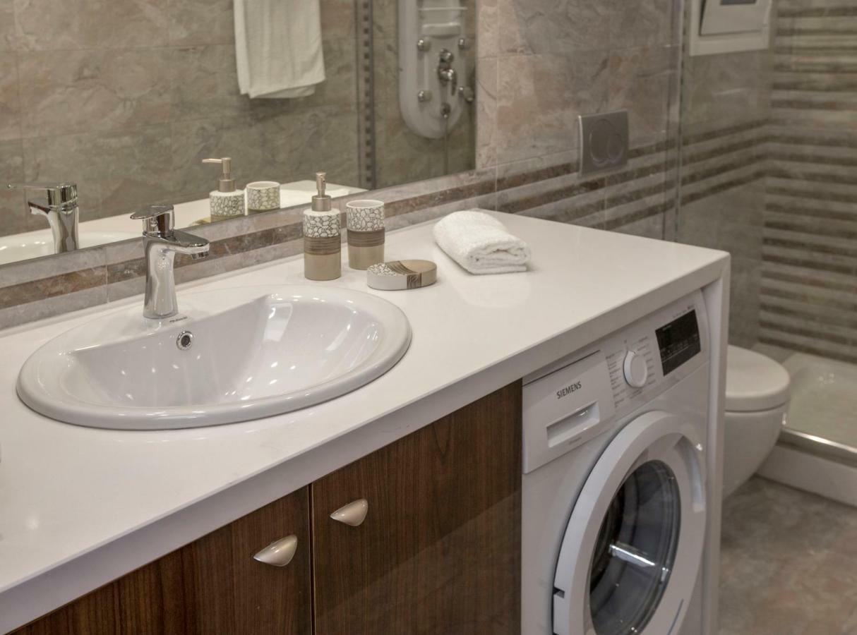 Spacious & Convenient Place Near Acropolis Museum By Ghh アテネ エクステリア 写真